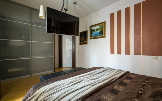 Квартира SpbMain СпбМэйн на наб. реки Карповки