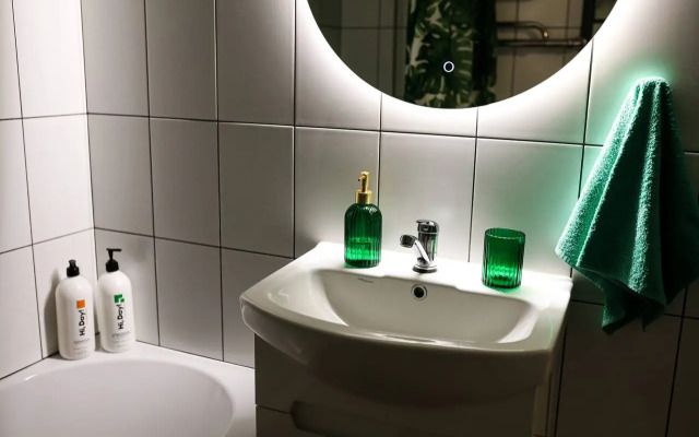 Emerald Apartments