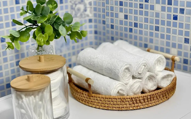 Life  U Perinatalnogo Tsentra Apartments