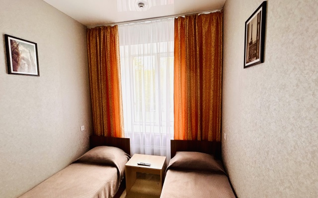 Favorit Hotel