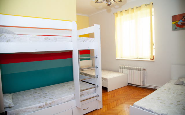 Хостел Happy Baku Hostel & Tours