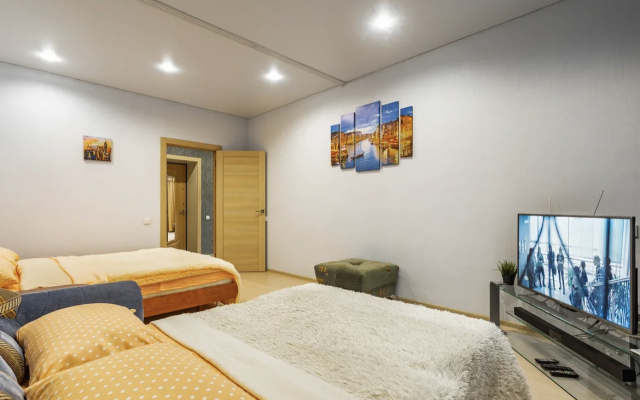 Уютные Апартаменты с Видом на реку Волгу (ул. 5 просека д.101)