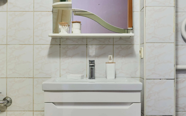 Na Ozerkovoy 51k2 Flat