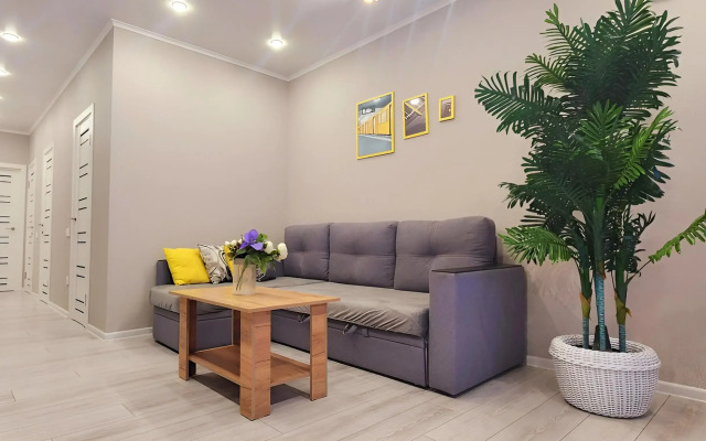 Квартира Двухкомнатная с Видом на Площадь