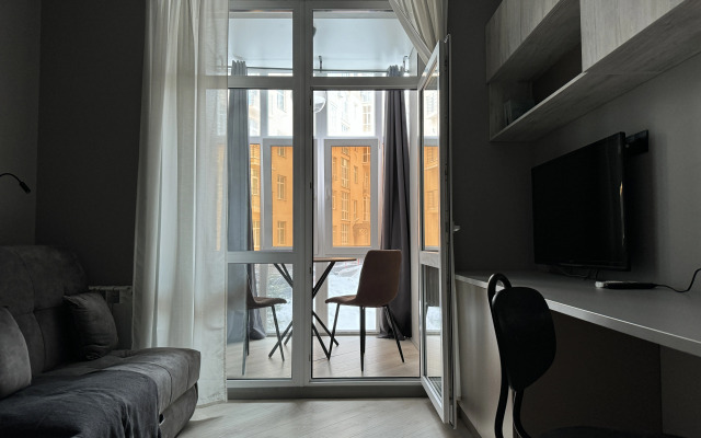 Dizaynerskaya Studiya V Istoricheskom Tsentre Flat