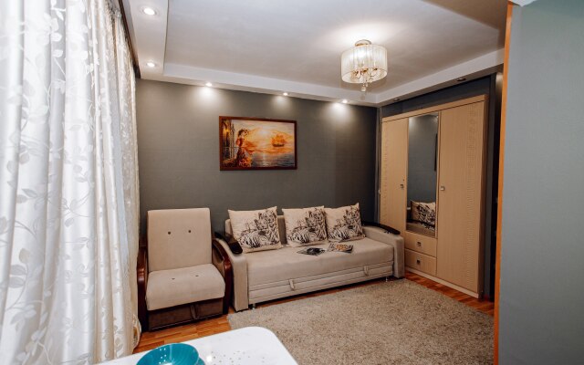 Na Prospekte Lenina 131A Apartments