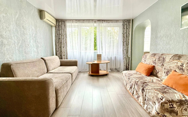 2-Kv V Tsentre Sochi Dlya 5 Chelovek Flat