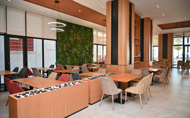 Adria Palace Durres Hotel