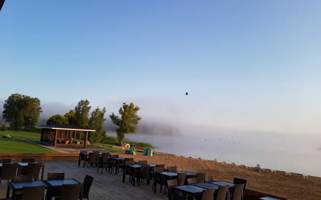 V Neftino Camping