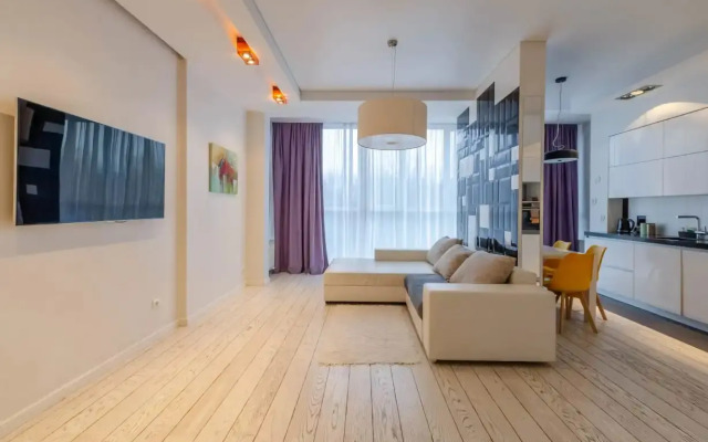 V Samom Serdtse Amalienau Flat
