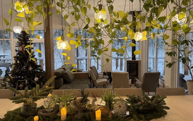 Частный дом Красивый дом рядом с лесом