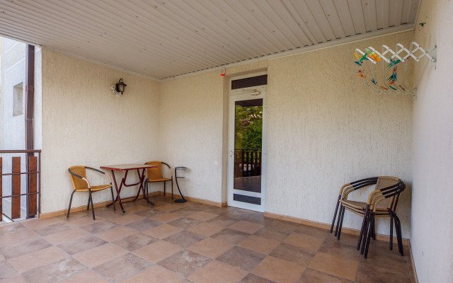 Loris Guest House