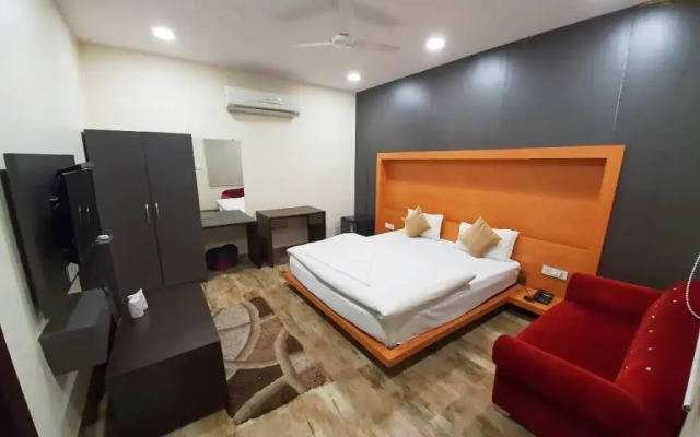 Hotel Mandakini Royal