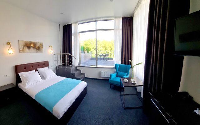 Kristall Hotel
