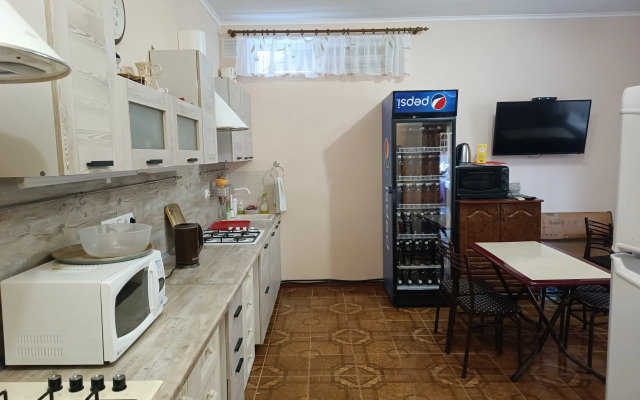 LenArt Guest house