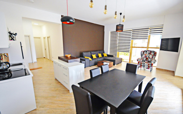 Апартаменты Sea Breeze Lux Sea View