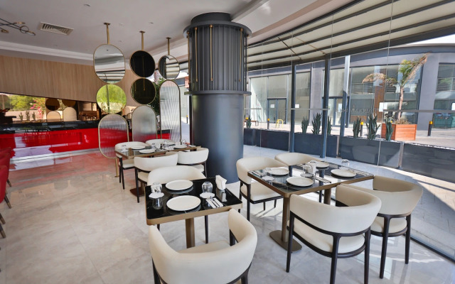 Caddemm İnn Hotel