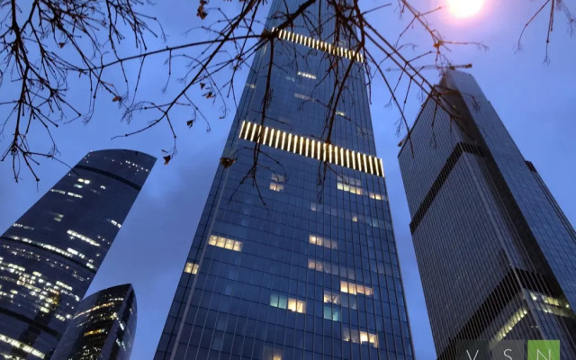 Апартаменты Neva Towers c ванной у окна