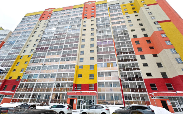 Квартира рядом с теннисным кортом и парком Сибирь House