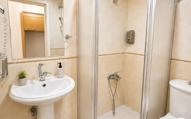 Yaman Life Hotel