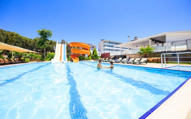 Zeyda Kemer Hotel