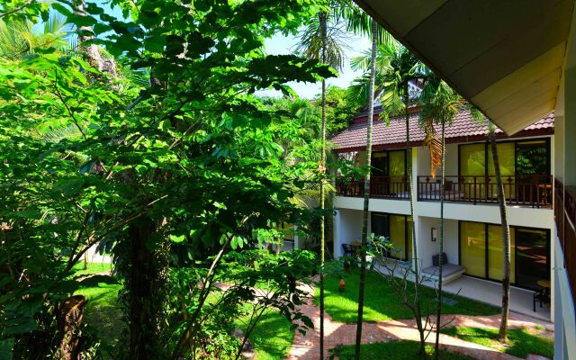 Paradise Beach Resort Samui Hotel