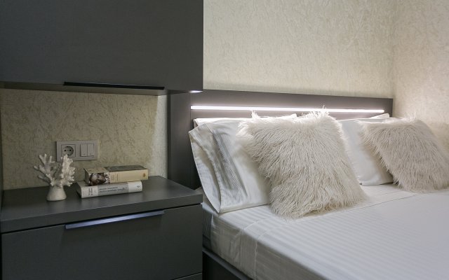 Sky Plaza Apartments