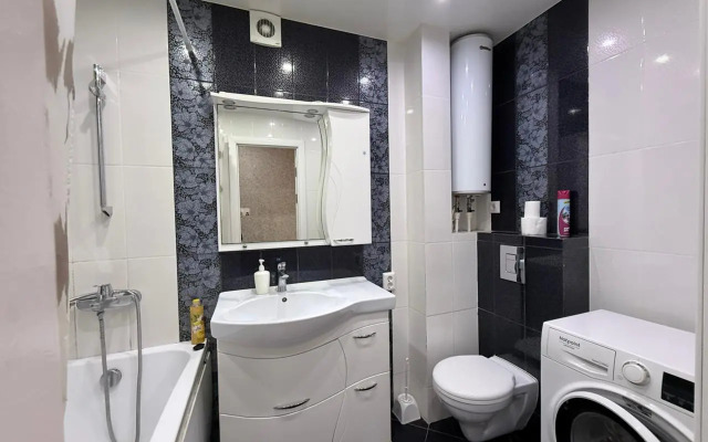 Sutki VIP Dvuhkomnatnyie Na Kulakova 3 Apartments