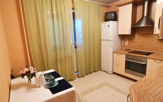 Na Verkhne Proletarskoy 35 Flat