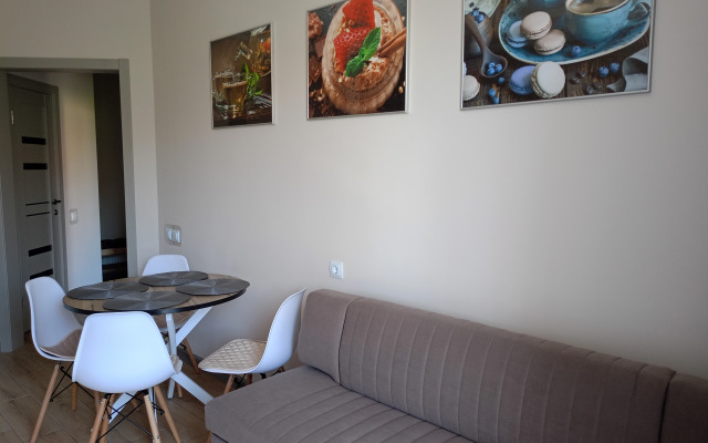 V Novom Dome Orudiynaya 1A Flat