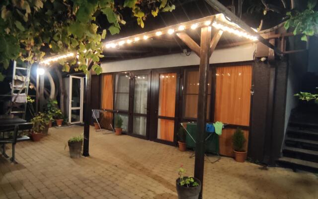 Garmoniya Guest House