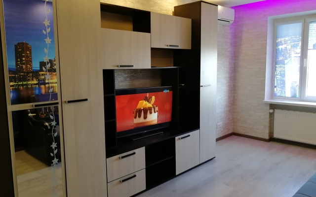 Апартаменты на Лунной 30А