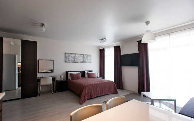 Studiya s balkonom Apartments