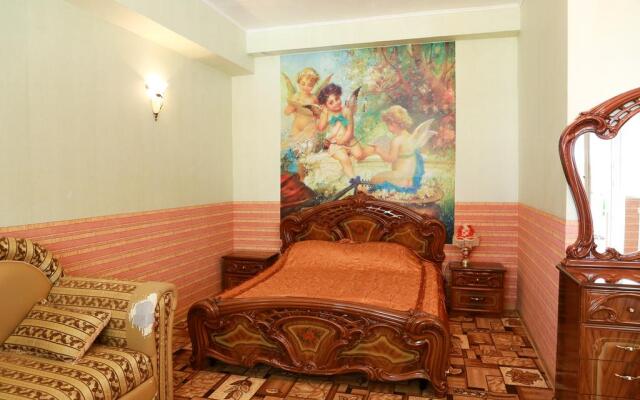 Love Story Hotel