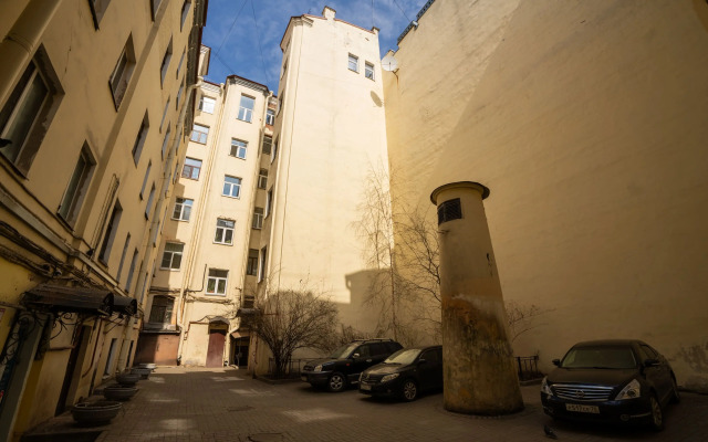 Апартаменты Аутентичная Квартира с Раритетной Печью 19 Века