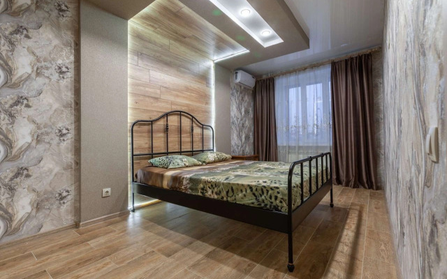 V Pereulke Parkovy 5 Flat