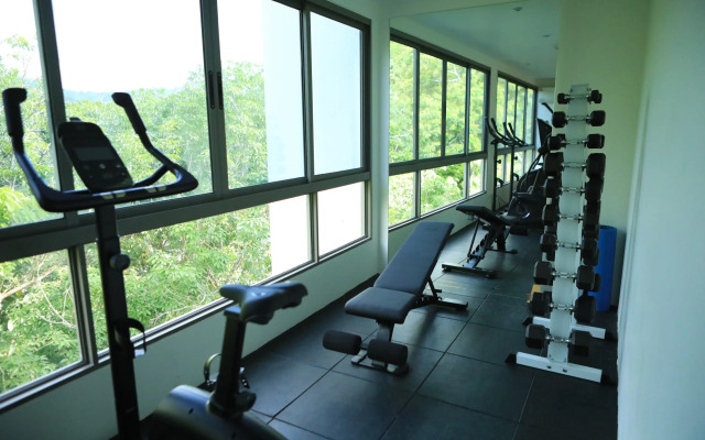 Апартаменты релакс у пляжа Камала бассейн спортзал 511