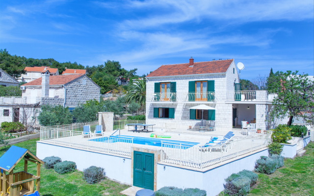Вилла Family Vjeka Sumartin Brac Island