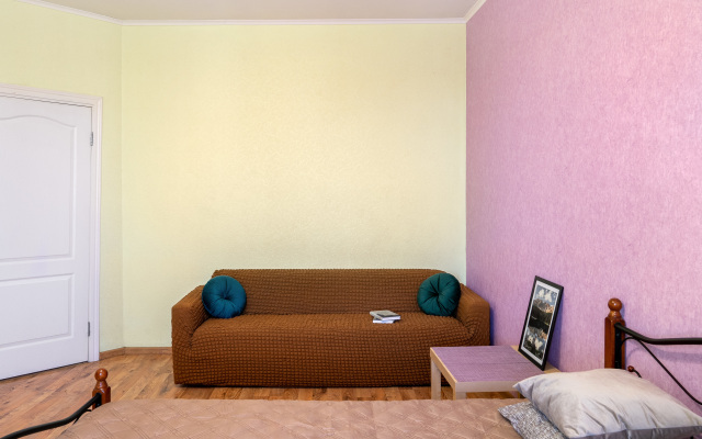 Na Kolomyazhskom Prospekte 15 Apartments