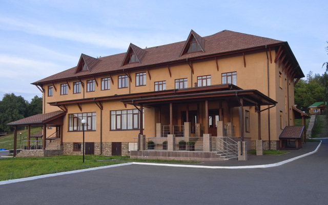 Lesnoy Hotel