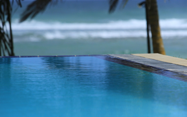 South Point Villa - 3 bedroom Beach Front Villa