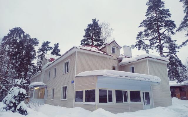 Krona Hotel