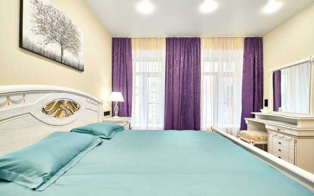 Critic Otdykhaet na Liteynom Deluxe Apartment