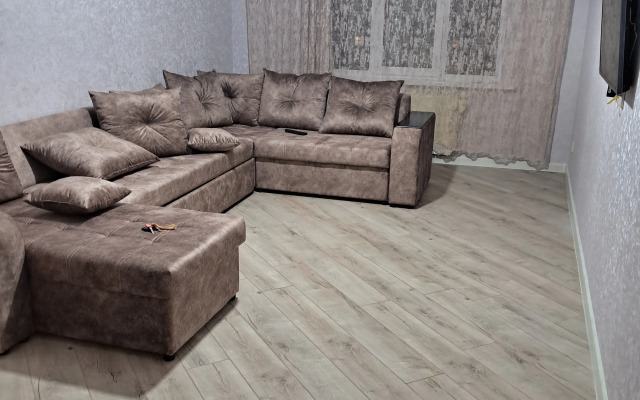 Uyutnaya S Udobnym Mestoraspolozheniem Flat