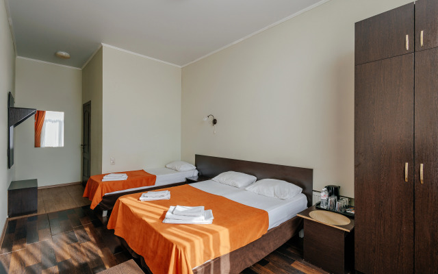 Edeil Hotel