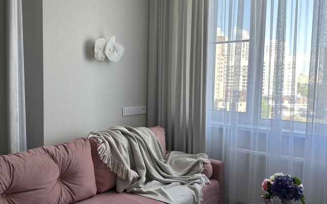 Otkrytie Flat