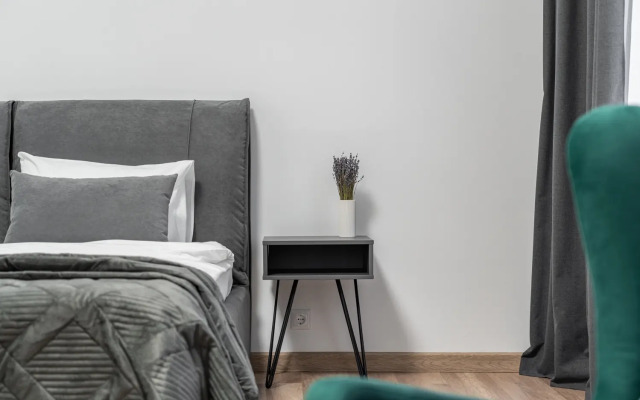 Tryokhkomnatnaya V Tsentre Moskvy Na Tverskoy Flat