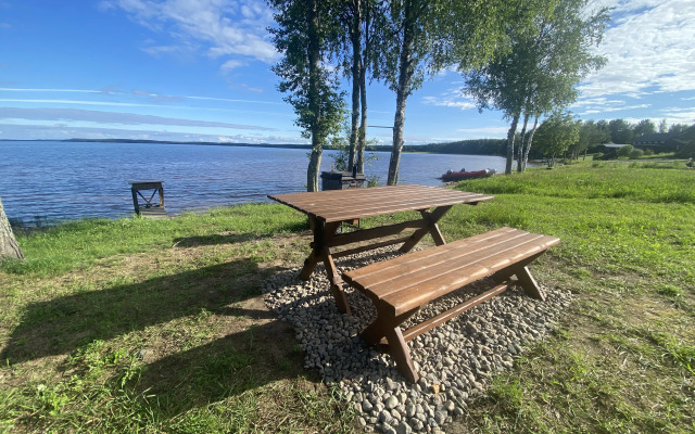 Гостевой дом у озера Карельская Трёхгорка
