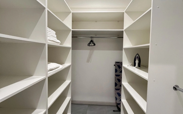 Bolshaya Ryadom S Zhd Vokzalom Flat