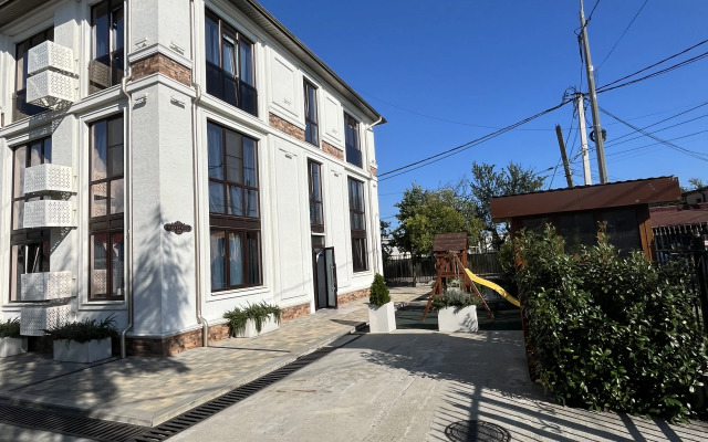 Uyutnaya Kvartira V Tsentre Adlera Flat